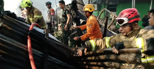 Asrama TNI di Makassar Kebakaran, 23 Rumah Hangus Dilalap Api